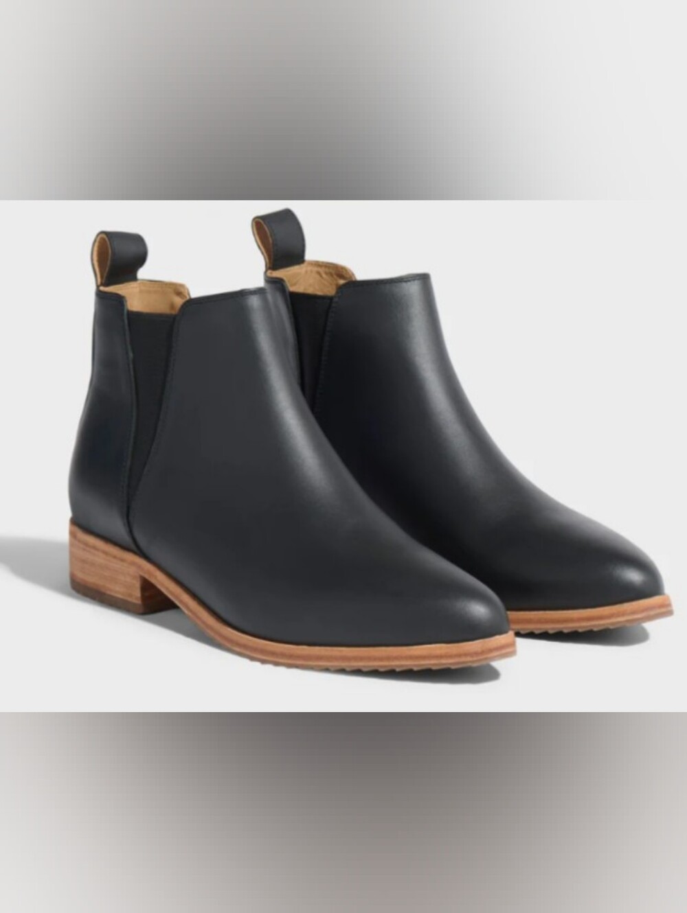 Nisolo Black Leather Chelsea Ankle Boots - Size 8.5